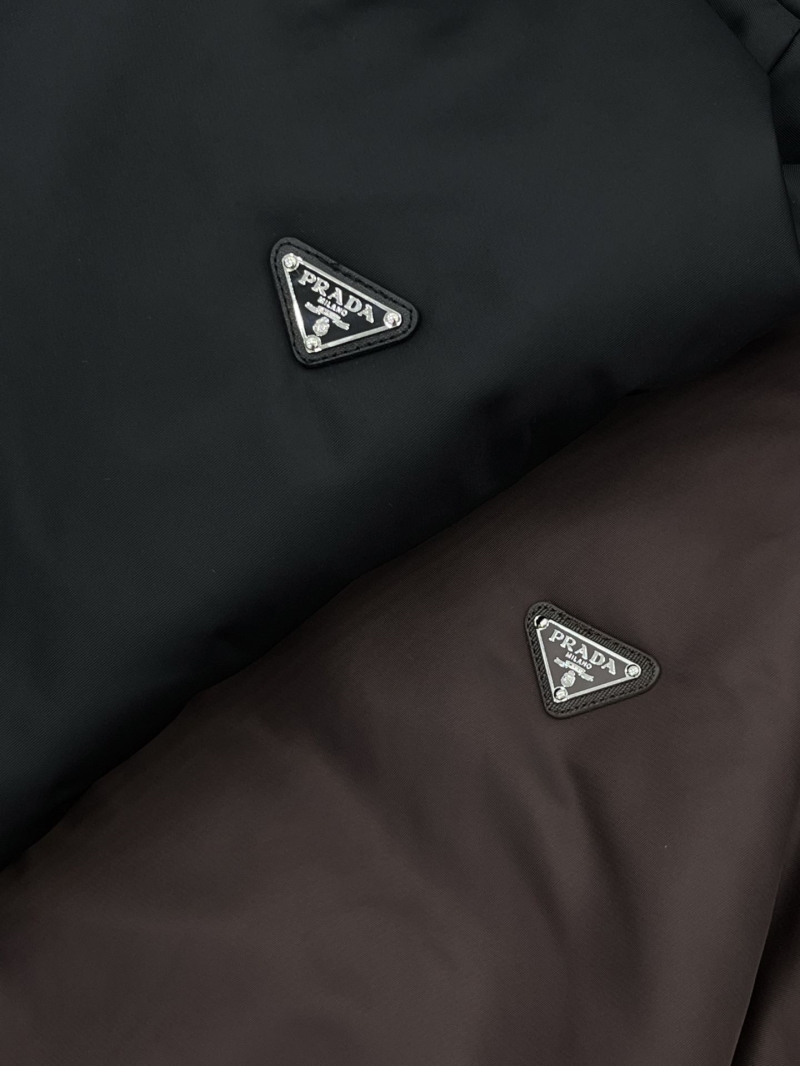Pra*a outwear